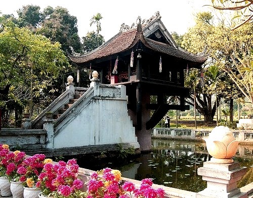 by Dragonsaur Long on Flickr.One Pillar Pagoda - Hanoi, Vietnam.