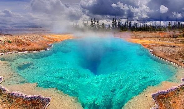 by kevin mcneal on Flickr.The Deep Blue Hole - Yellowstone National Park, USA.